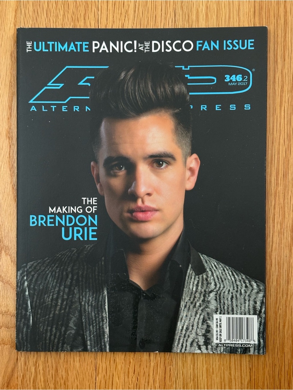 Alternative Press magazine issue 346.2 May 2017 Panic At The Disco cover